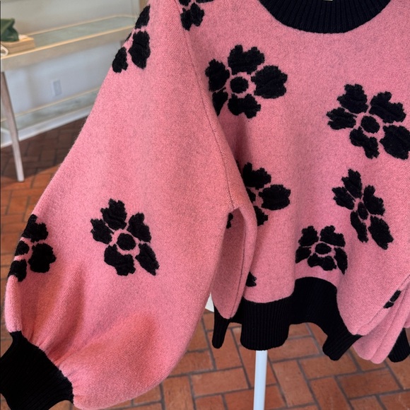 Manoush - Women’s Pink Daisy Floral Sweater - Size: Medium - Picture 4 of 9